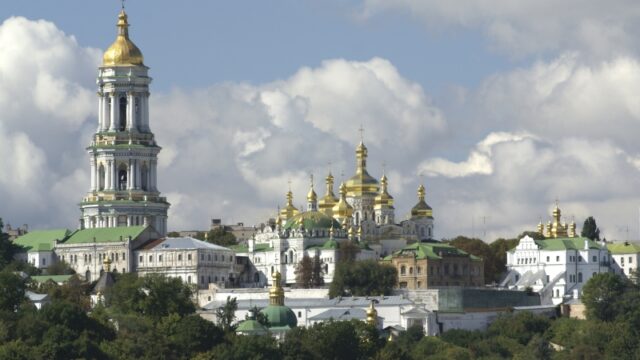 Лавра 1