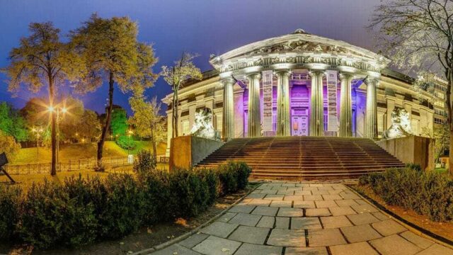 Національний художній музей України