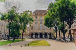Львівський академічний обласний театр ляльок