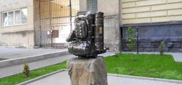 Пам’ятник рюкзаку. А